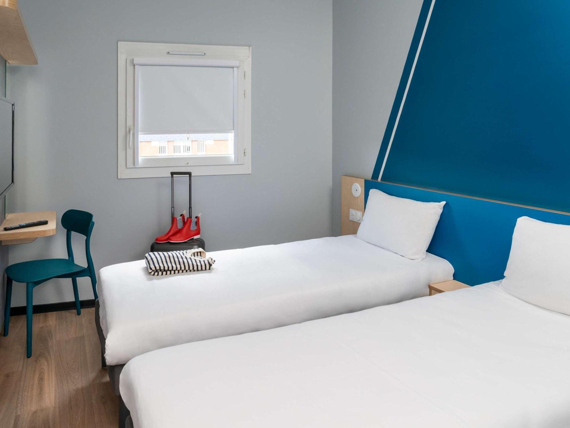 Hotel Ibis Budget Фекам Екстер'єр фото